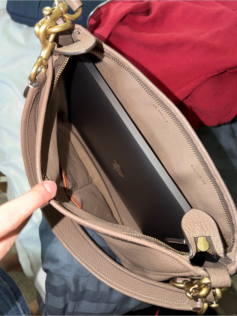 Cary Medium Soft Pebble Leather Shoulder Bag - Picture 14 of 14